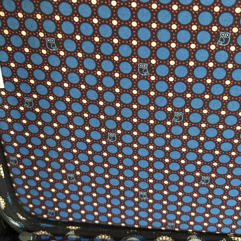 Vera Bradley Black, Red, Blue Laptop Bag with Structured Design. 2 pocke…